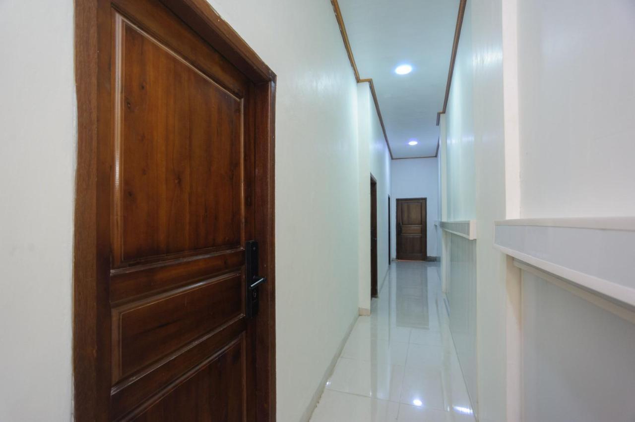 Urbanview Hotel Jib Bandar Lampung By Reddoorz מראה חיצוני תמונה