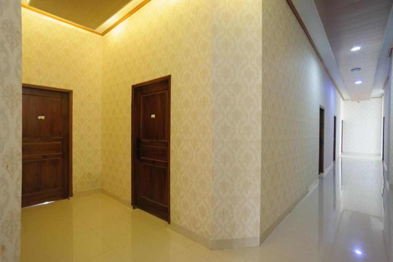 Urbanview Hotel Jib Bandar Lampung By Reddoorz מראה חיצוני תמונה