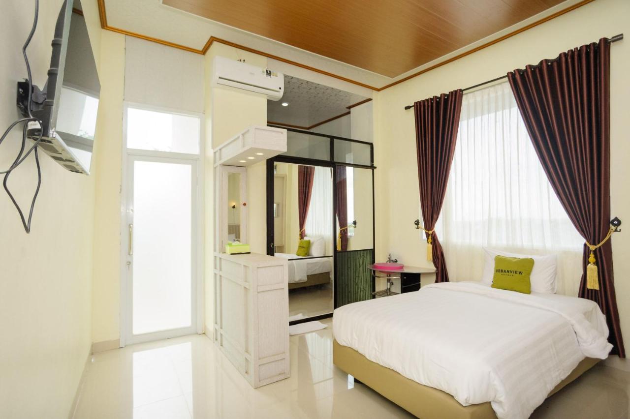 Urbanview Hotel Jib Bandar Lampung By Reddoorz מראה חיצוני תמונה